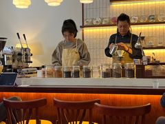 -Café Monson