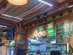 -云阿蛮云南生烫牛肉米线(奉贤路店)