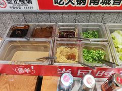 -南城香·饭香串香馄饨香(青年路店)
