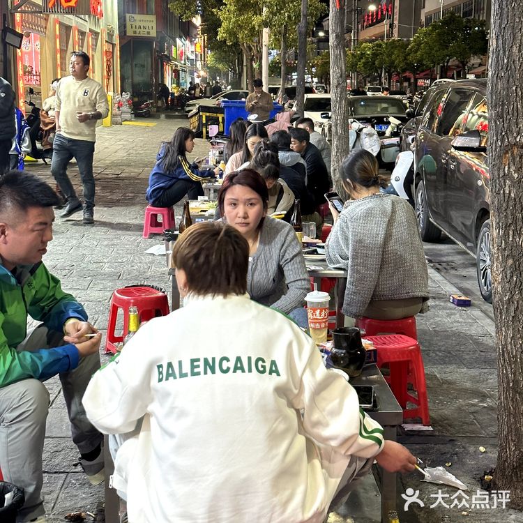 这家烧烤好好吃