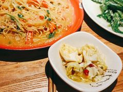 -先启半步颠小酒馆(白麓里店)