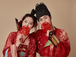 -芭莎视觉婚纱摄影(花溪店)