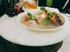 -野山舂·贵州现舂酸汤牛肉(民生路店)