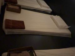 -泰·菩提树下[泰式按摩x精油SPAx肩颈头疗](新景店)