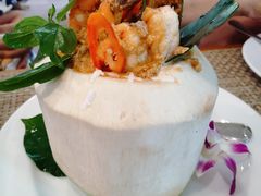 -Chom Cafe and Restaurant