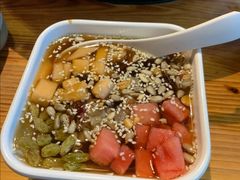 -野山舂·贵州现舂酸汤火锅(鸿通城店)