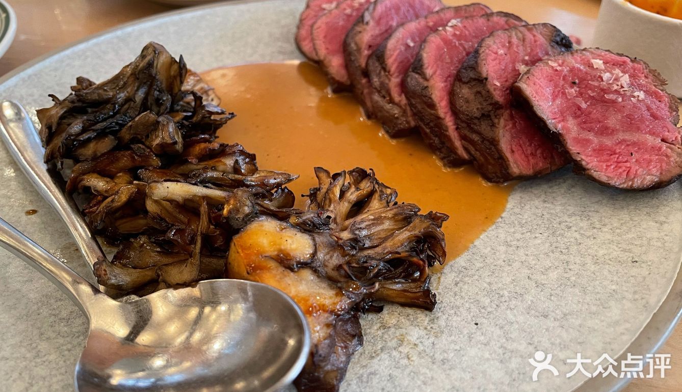 喜提一家高颜值高品质餐厅