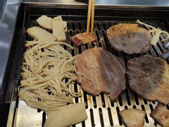 -臻牛烤肉