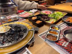 -青瓦炭韩潮烤肉(花园道店)