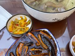 -百年老字号·观振兴蟹黄面·三虾面·苏式面(观前街富仁坊巷店)