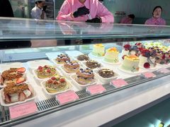 -新百广场(地铁站)