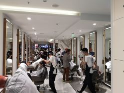 大厅-3AM HAIR SALON烫发染发接发