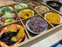 -轻蔬不用等·素食(江苏路店)