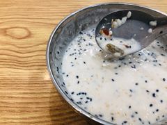 -白翔甜食店