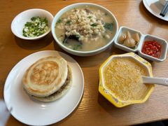 -秦香阁·西北家常菜(徐汇日月光中心店)