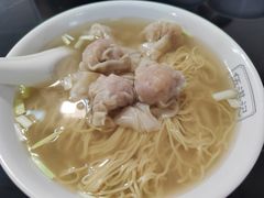 鲜肉云吞面-伍湛记 · 广州老字号(龙津中路店)