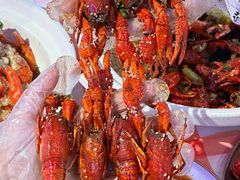 -肥小宝·金牌油焖大虾(襄阳龙虾地标店)