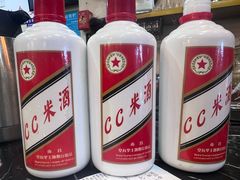 -堂瓦里·33年传统赣菜(第一街区店)