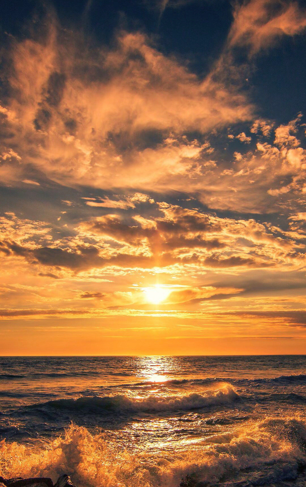 大海日落,温柔了岁月