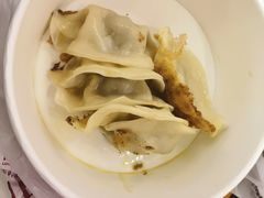 -肥叔锅贴(大钟楼店)