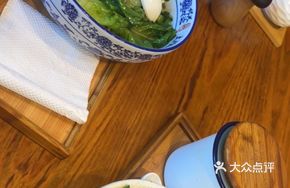 Braised Whole Bird's Nest with Black Chicken Soup