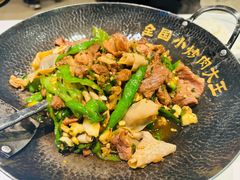 -费大厨辣椒炒肉(黄兴中心广场店)