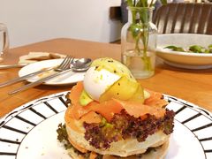三文鱼水波蛋松饼-AFS Cafe & Canteen(闽江二路店)