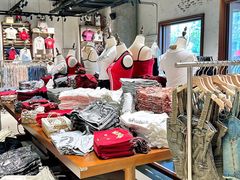 -ONE MOMENT(北京朝外店)