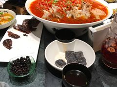 -湘小馆剁椒鱼头(金帝商务大厦店)