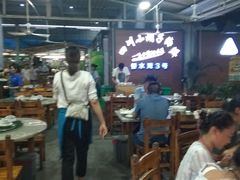 大堂-四川小胡子海鲜(丁村万人海鲜广场店)