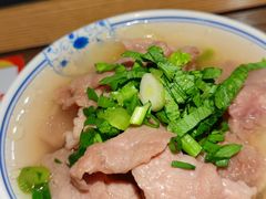 -肖四女乐山跷脚牛肉(世博源店)