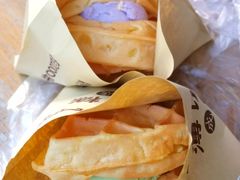 班戟薄饼夹雪糕双球-成裕雪糕店(士多店)