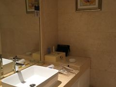 -深圳湾科技园丽雅查尔顿酒店