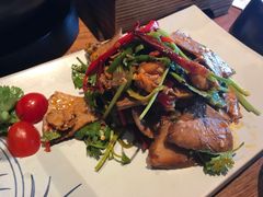 -云海肴·汽锅鸡·云南菜(天山百盛优客店)