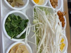 -花馬肆.云南过桥米线(汉神购物广场现场熬汤店)