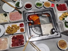 -海底捞火锅(奉化银泰店)