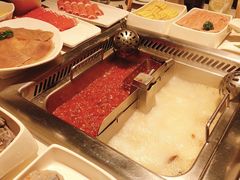 -海底捞火锅鲜切牛肉主题店(长寿路店)