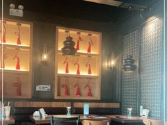 大堂-辣尚瘾·烤鱼·新川菜(交大直营店)