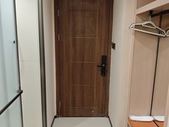 -索菲亚S轻奢HOTEL(广州花地湾地铁站店)