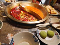 红油番茄鸳鸯锅-小龙坎火锅(全球总店)