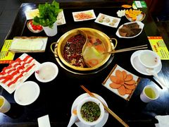 -怡品川宇火锅(宝立方店)