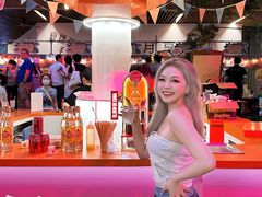-瑞虹新天地月亮湾
