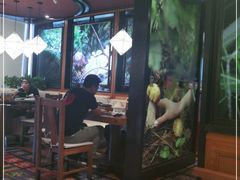 大堂-云海肴·汽锅鸡·云南菜(天山百盛优客店)