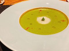 西葫芦瓜汤配扇贝刺身及黑鱼子酱-AZUL by FUEL蓝色·法式酒馆(琶醍店)