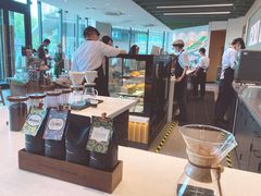-星巴克臻选(郑州中原万达店)