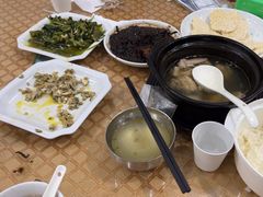 -山里人家土菜馆(茅山店)