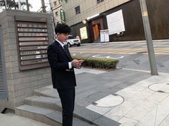 -BHC炸鸡(明洞总店)