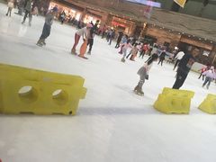 -冠军冰场(环球中心店)