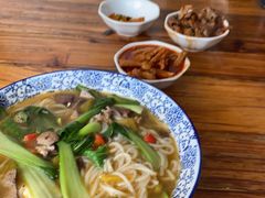 -邱芳粉店(迎宾大道旗舰店)