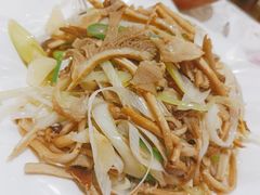 鲜菇爆百叶-马凯餐厅(地安门店)